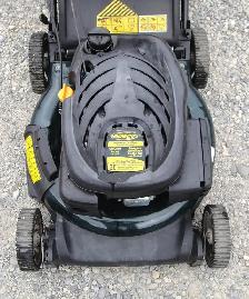 YARDWORKS REAR BAG GAS LAWNMOWER - Photo 4