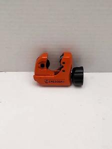 Crescent Pipe/Tube cutter 1/8'-1 1/8' 3-28mm