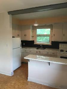 Clean, Quiet, One bedroom apartment - Photo 2