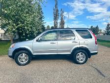 2005 Honda CR-V SE 309,600 km 2.4L VTEC - $4,900 o.b.o.