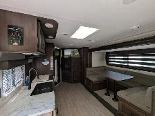 2020 Cherokee Grey Wolf 23DBH - Photo 2