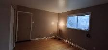 One Large Room (165 sqf) on the First Floor – $799 All-Inclusive - Photo 8