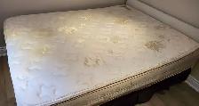 Queen Bed with the mattress - Photo 2