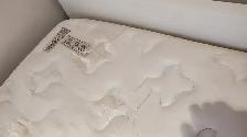 Queen Bed with the mattress - Photo 3
