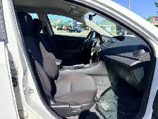 2010 Mazda 3 GX Sdn FWD 2.0L One Owner Carfax Clean Low Mileage - Photo 13