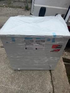 Frigidaire 2.1 Cu ft Convertible Chest Freezer/Fridge
