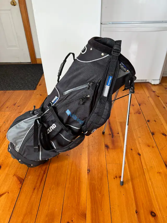 Mizuno Golf Bag & TNT Golf Clubs