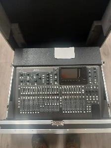 Console de son Behringer X32