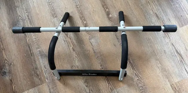 Doorway Pull-Up Bar – Adjustable Exercise Bar