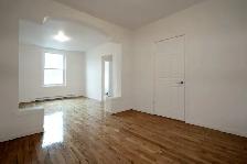 Beau 4.4 présentement dispo sur la 4e Ave a verdun! - Photo 6