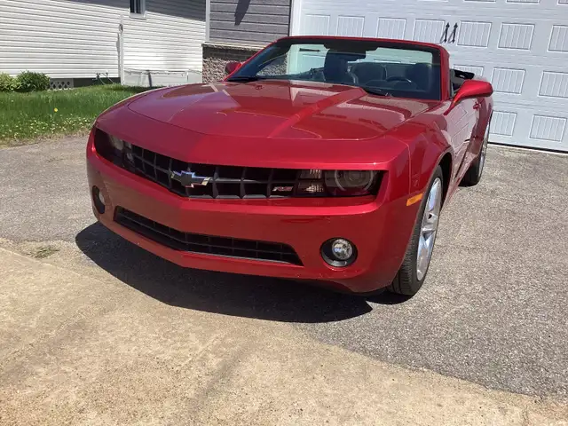 SUPERBE CAMARO DÉCAPOTABLE