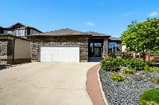 FOR SALE: Luxury Royalwood Bungalow - Zero Compromises