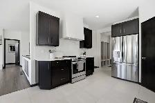 FOR SALE: Luxury Royalwood Bungalow - Zero Compromises - Photo 4