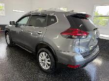 2019 Nissan Rogue SV All Wheel Drive - Photo 2