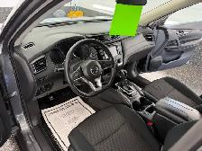 2019 Nissan Rogue SV All Wheel Drive - Photo 9