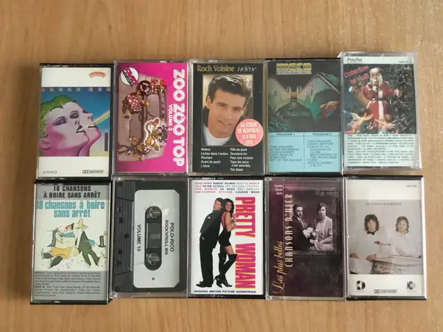 Cassettes audio avec boîtier (10 cassettes pour 20$)