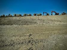 Heavy equipment operator - Photo 2