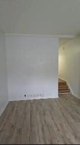 Walk to Algonquin, 2 Bedrooms with Yard $1985.00 - Photo 5