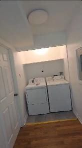 Walk to Algonquin, 2 Bedrooms with Yard $1985.00 - Photo 6