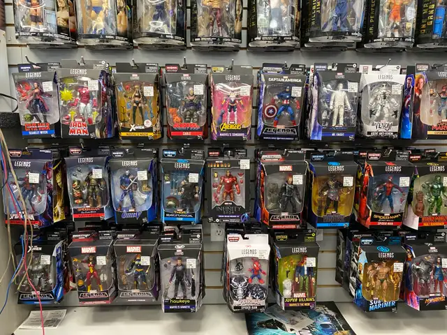 We Have Marvel Legends Series Figures opened inbox@Cashopolis!!