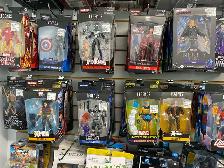 We Have Marvel Legends Series Figures opened inbox@Cashopolis!! - Photo 2