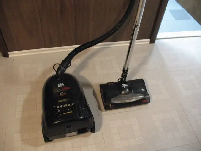 Dirt Devil Canister Hepa Vacuum Cleaner