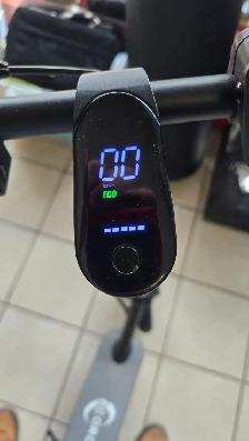 ECOROAD EC8 Electric Scooter for Adults - Photo 4