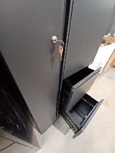Metal Storage Tower - Photo 4