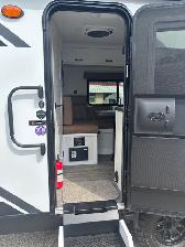NEW 2026 MODERN BUGGY COUNTRY BORN CB17 loaded with extras! - Photo 3