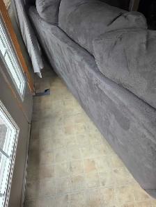 love seat - Photo 4