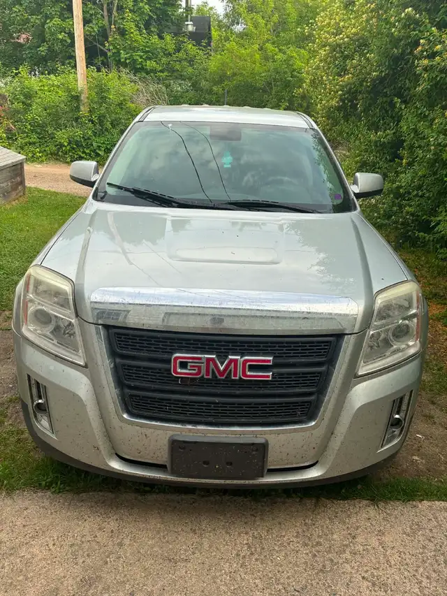 2013 GMC Terrain AWD, LOW KM