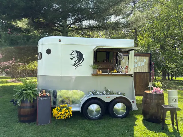 Unique Horse Trailer Mobile Bar For Sale