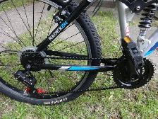VÉLO AVEC ROUES DE 24 POUCES,SUSPENSION, ENFANTS OU ADULTE. - Photo 3