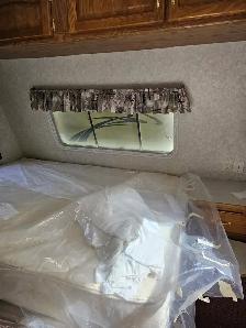 2002 24 ft Sprinter - Photo 5