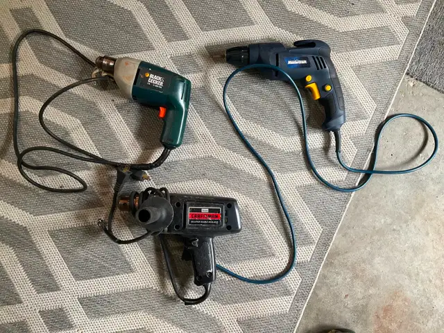 3 Corded drills