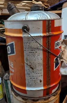 VINTAGE 1950's IRVING VELCO MOTOR OIL (5 GAL. IMP.) CAN - Photo 3