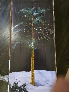 5 ft 9 led palm tree new in the box