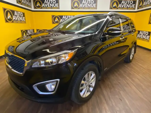 2018 Kia Sorento LX - BLUETOOTH, HEATED SEATS, BACKUP CAMERA