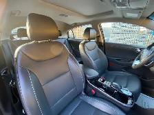 2020 Hyundai Ioniq Electric Ultimate - Photo 30