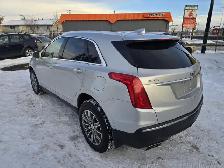 2018 Cadillac XT5 AWD - LUXURY 3.6 V6 SUV! LEATHER! SUNROOF! - Photo 3