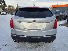 2018 Cadillac XT5 AWD - LUXURY 3.6 V6 SUV! LEATHER! SUNROOF! - Photo 4