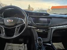 2018 Cadillac XT5 AWD - LUXURY 3.6 V6 SUV! LEATHER! SUNROOF! - Photo 12