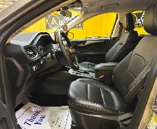 2022 Ford Escape SE - AWD! LEATHER! HEATED SEATS! BIG SCREEN! - Photo 10