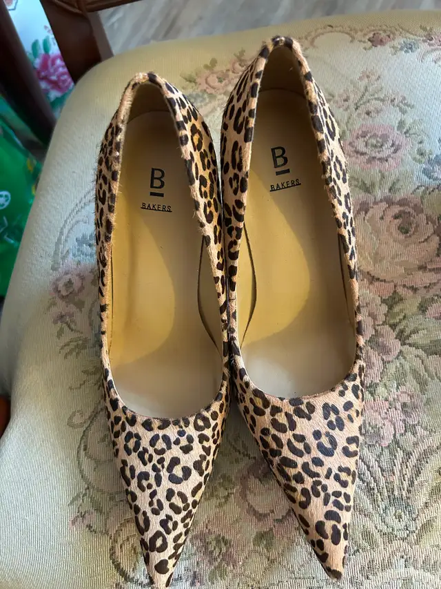 Barkers ladies size 8 B new