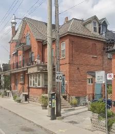 Bright Studio | Bathurst and Harbord for Rent $1400/month