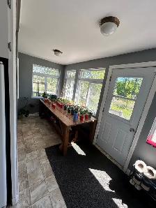 3-bedroom house with a den/office & 2 bathrooms for rent - Photo 9