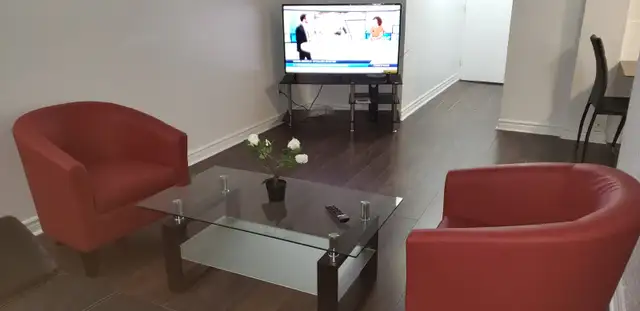 COLOC - CHAMBRE DES MAÎTRES, BEAU BALCON, VUE IMPRENABLE SUR RUE