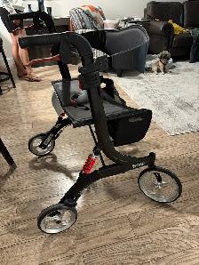 Nitro Walker With Seat - Photo 3