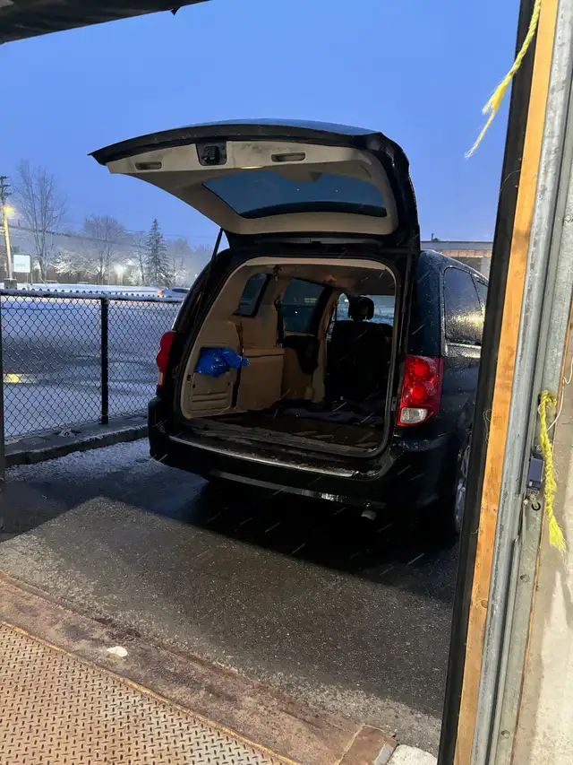 On-Call/ Part Time Courier Subcontractor with Minivan Wanted