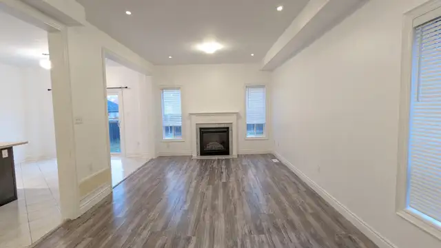 3 Bedrooms Full House in Southeast Barrie for Rent